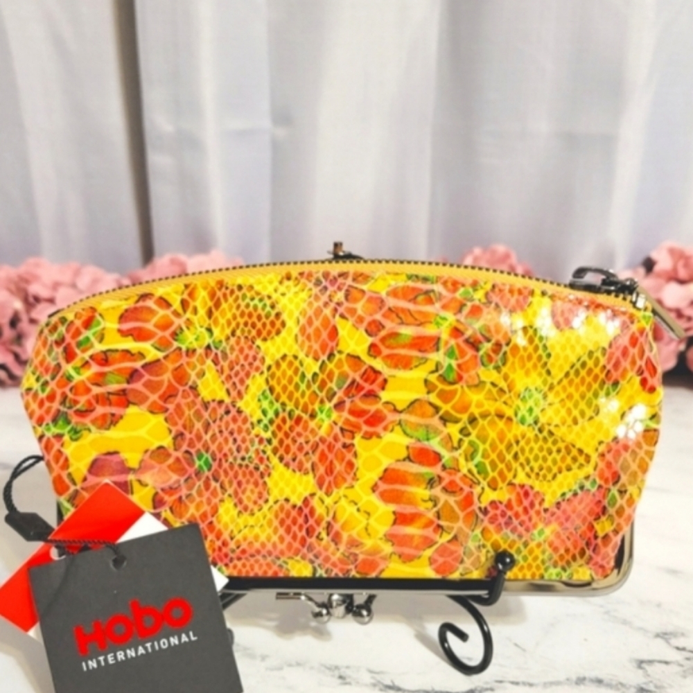 NWT HOBO RARE Int'l 'Millie' Embossed Leather Wallet/Clutch Color Sea Flower - Picture 6 of 10